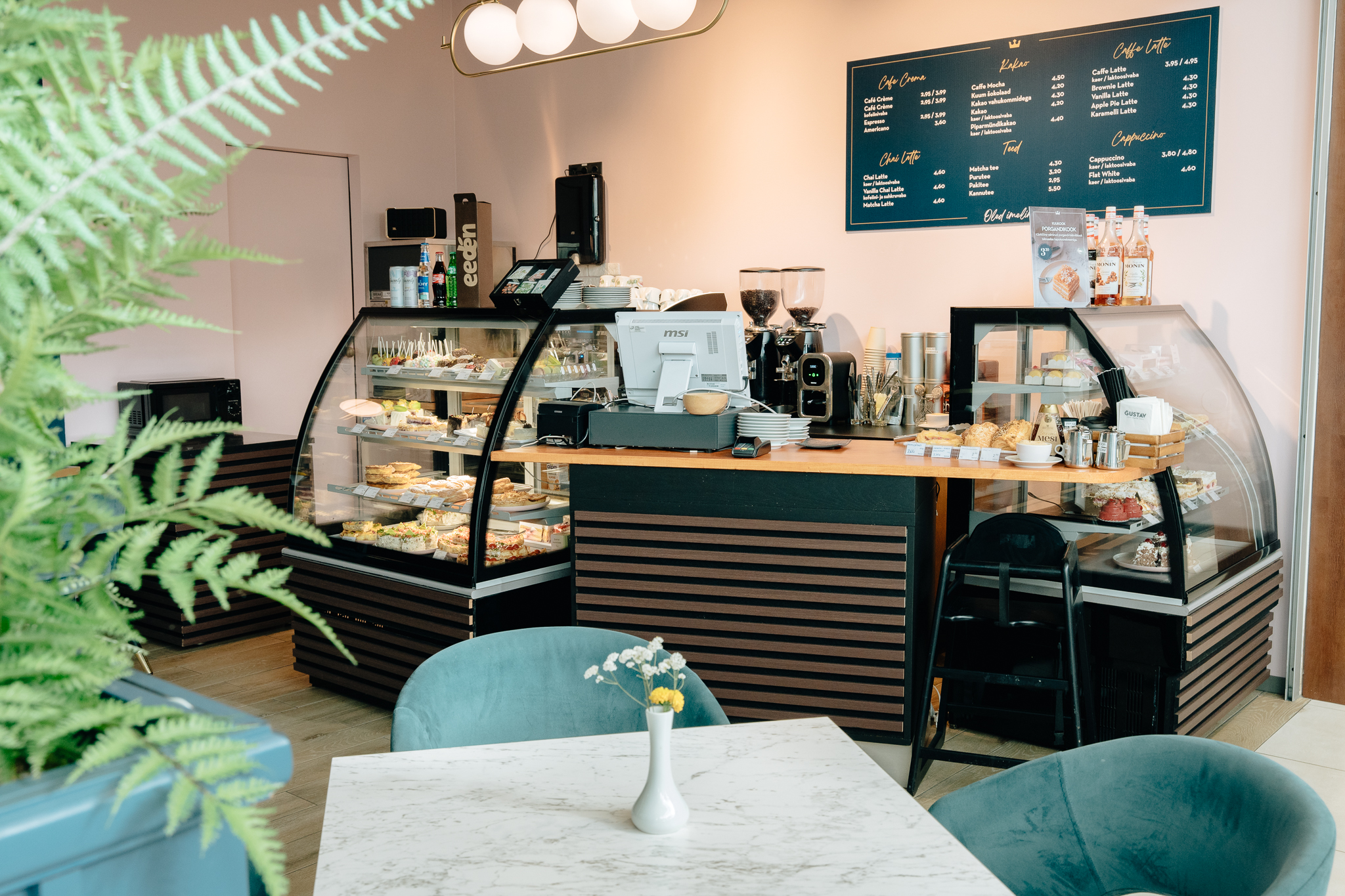 Gustav Cafe Eeden